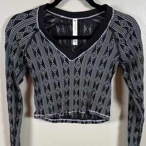 FP Free People Movement Black and Ivory Geometric Crop Top NWT